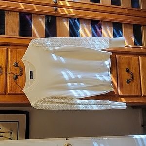 OnTwetfh modal blend lace sleeves Sweater